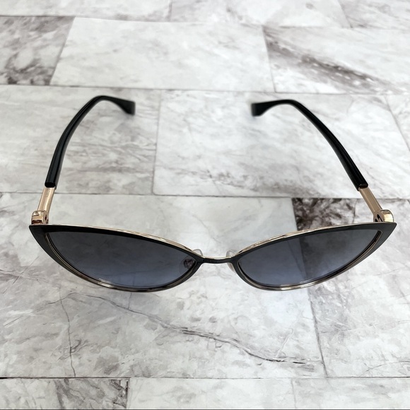 ? Authentic Fendi Black/Blue Cat Eye Sunglasses main image 4
